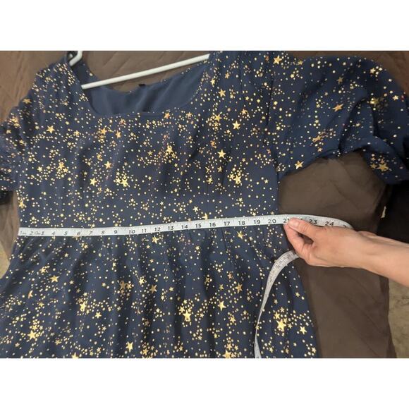 Gorgeous long sleeve navy cupcake style tiered dress w/gold foil star print 3X - Picture 10 of 10